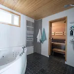 Moonlight House Large With Sauna And Free Parking Loma-asunnot