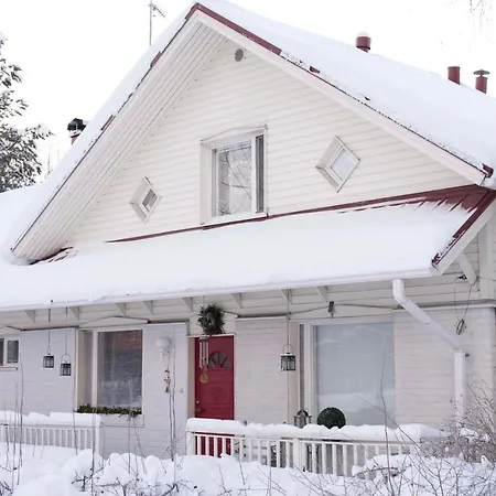 別荘 Moonlight House Large With Sauna And Free Parking ロヴァニエミ