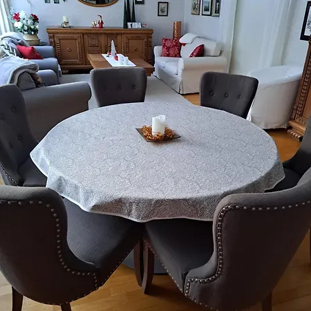 Holiday home Moonlight House Large With Sauna And Free Parking *